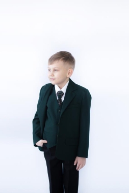 Пиджак для мальчика зеленая шк.ткань